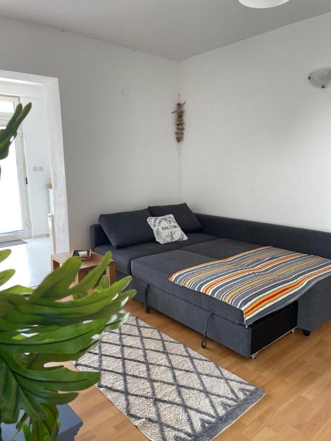 Mare I Kate Apartmani Tribalj Eksteriør billede