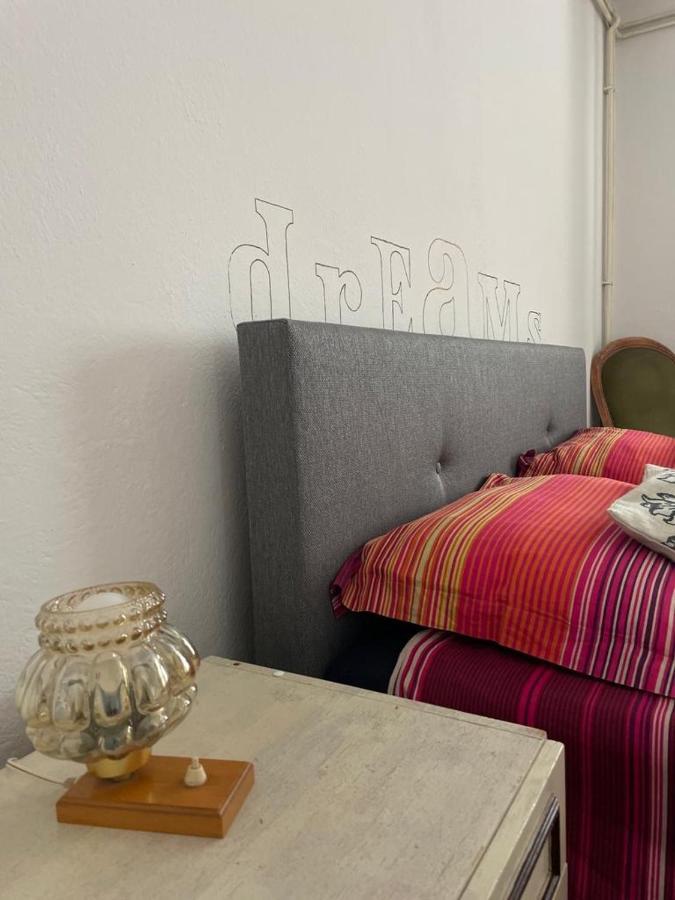 Mare I Kate Apartmani Tribalj Eksteriør billede